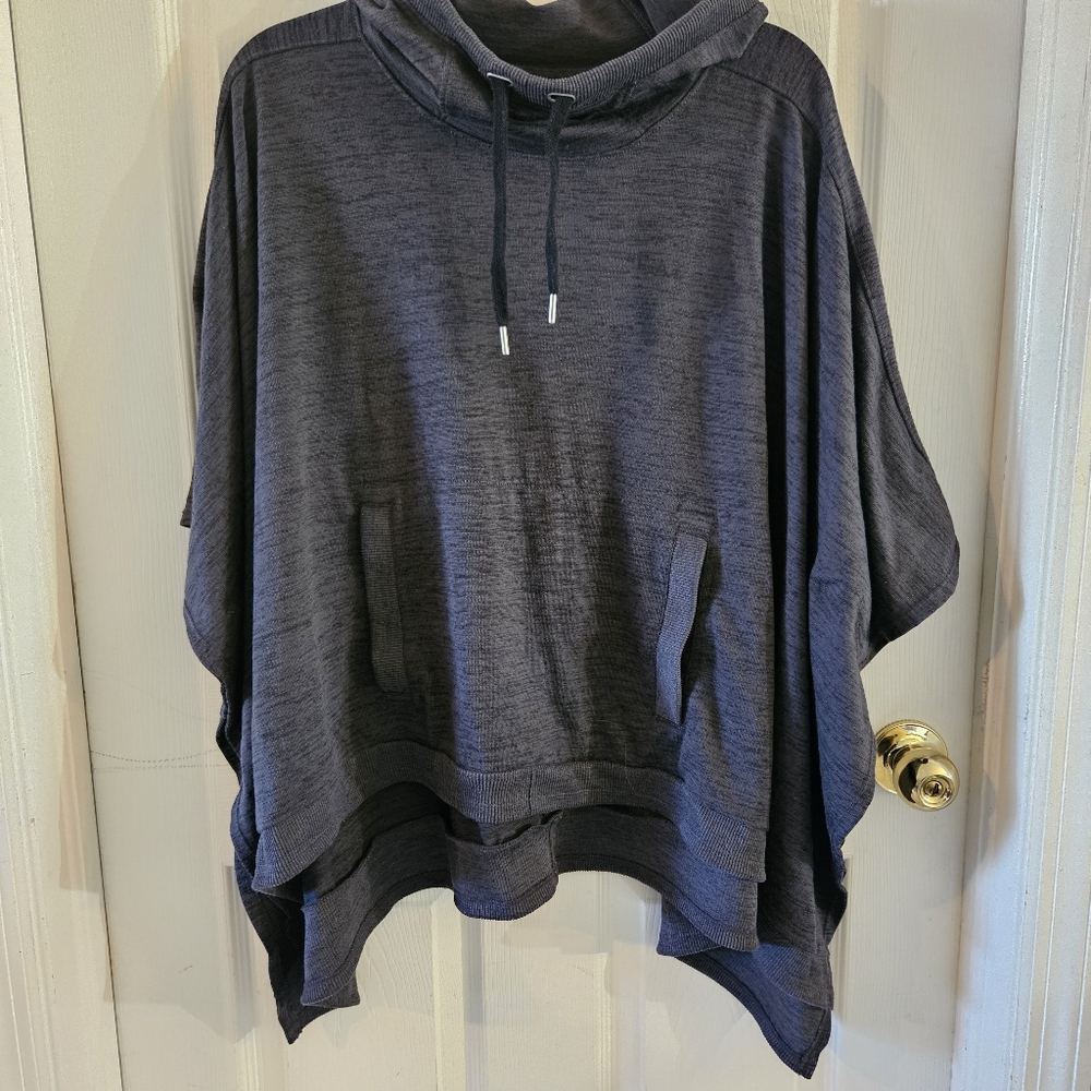 Athleta Blissful Poncho Women's Hooded Pullover Sweater Oversized Comfy Medium